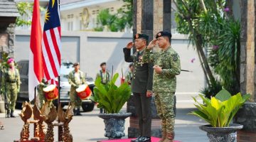 Pererat Kemitraan Strategis, Panglima TNI Terima Courtesy Call Panglima Angkatan Tentera Malaysia